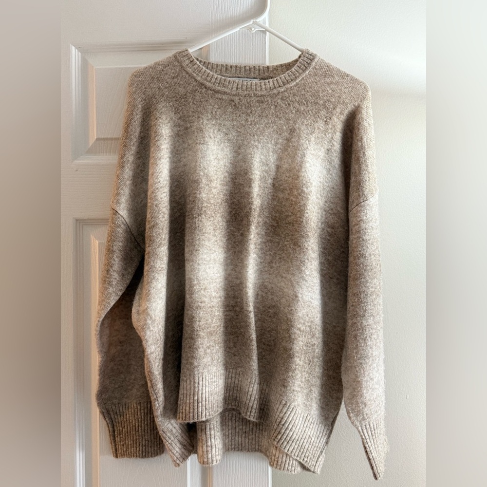 Old Navy Tan Crew Neck Sweater Medium-Weight